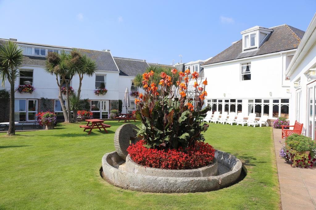 Beausite Hotel Grouville Bagian luar foto