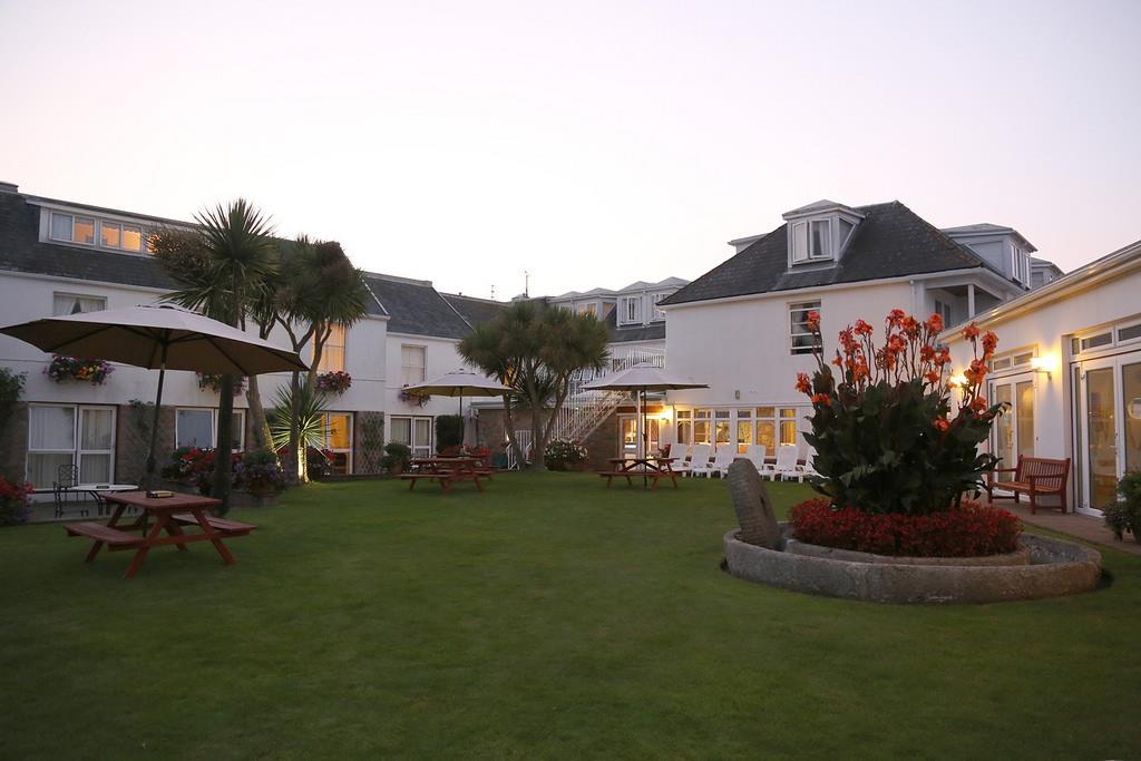 Beausite Hotel Grouville Bagian luar foto